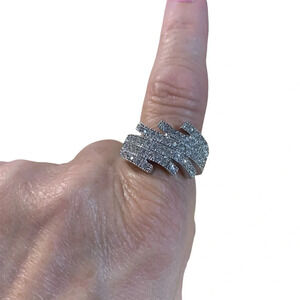 Avon right hand ring size large silvertone with sparkly gems NIB